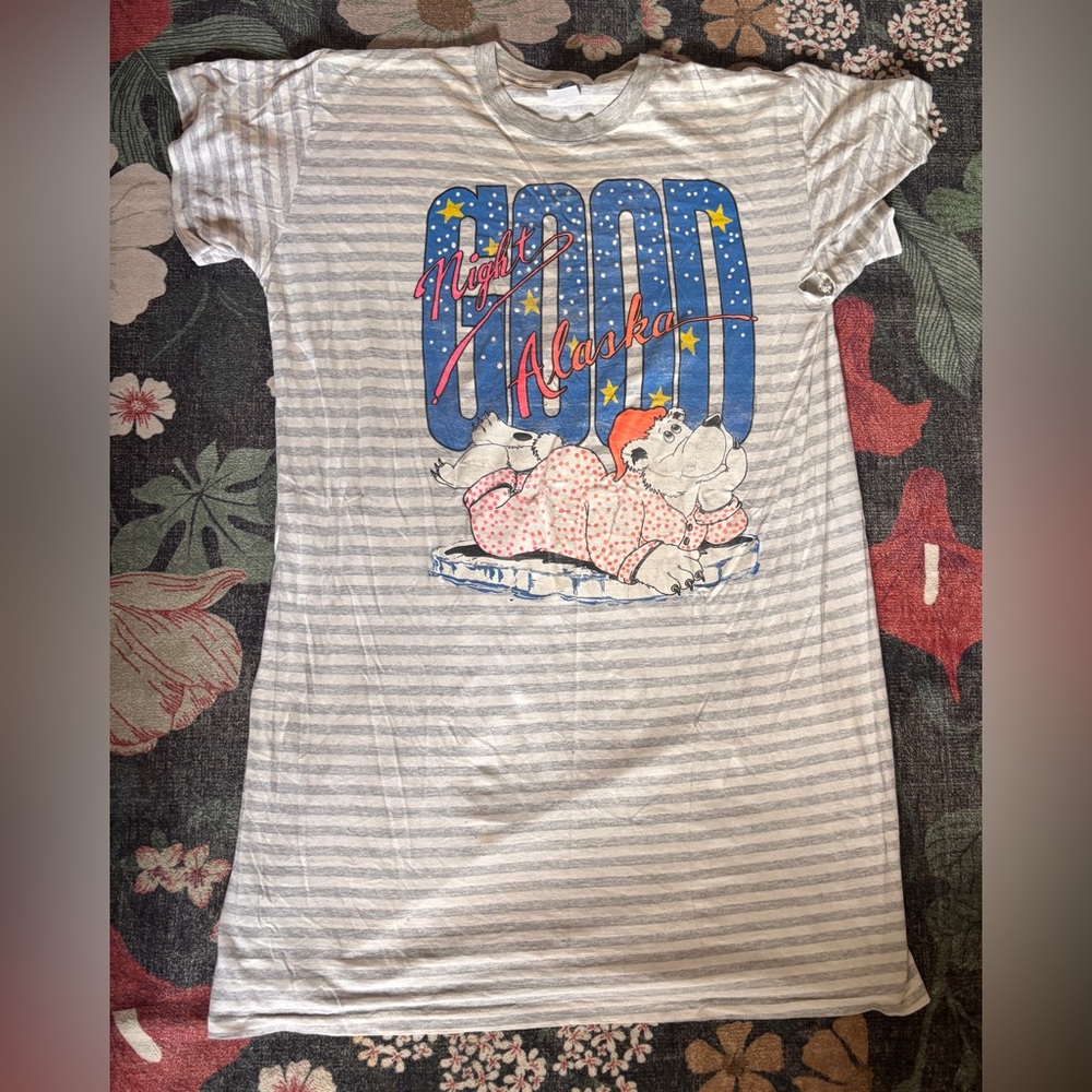 Vintage Arcticwear Good Night Alaska Sleep Shirt